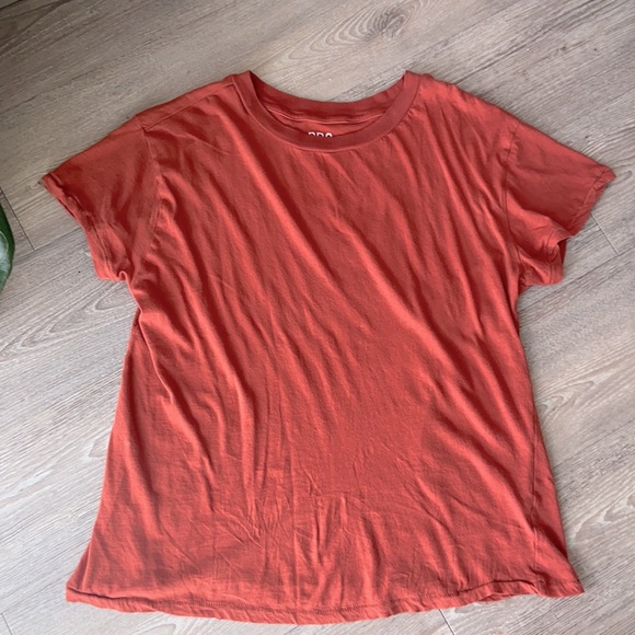 Rust Short-Sleeved Tee - Picture 1 of 2